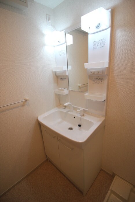 物件内観写真10　(洗面)