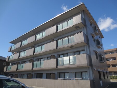 ラ・メゾン・ファミ－ユ外観写真