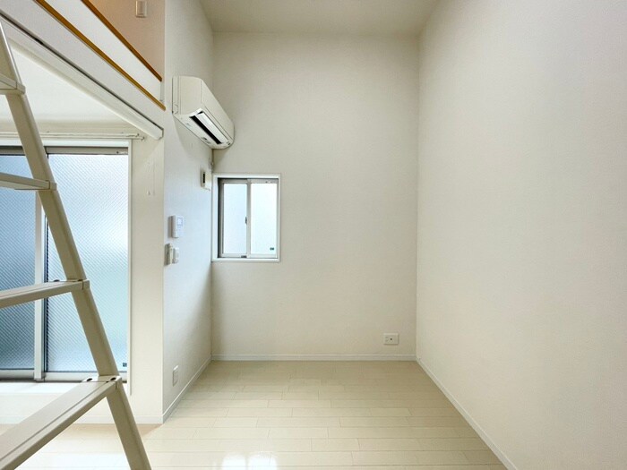 物件内観写真15　(居室)