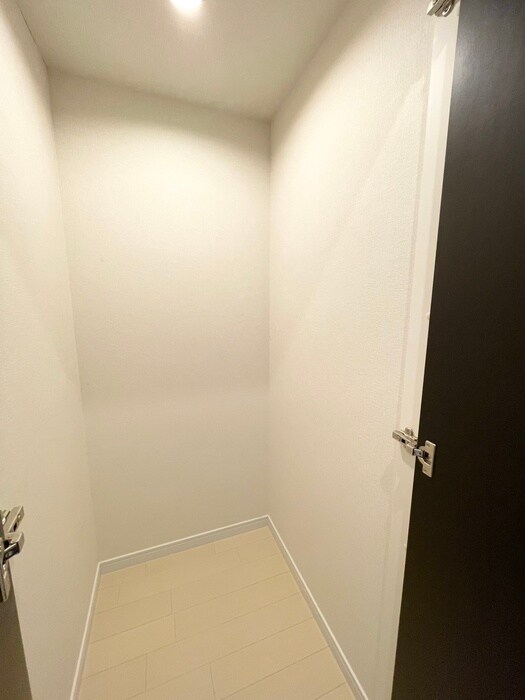 物件内観写真18　(収納)