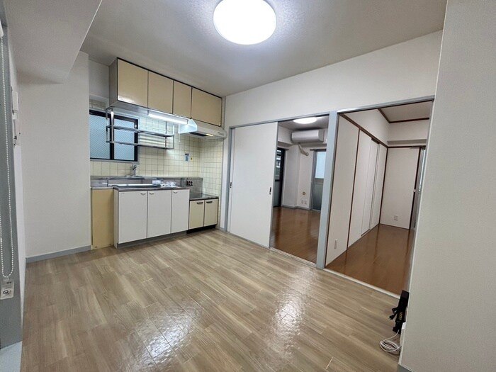 物件内観写真7　(居室)