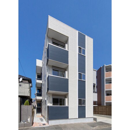 Blue Moon 名駅外観写真