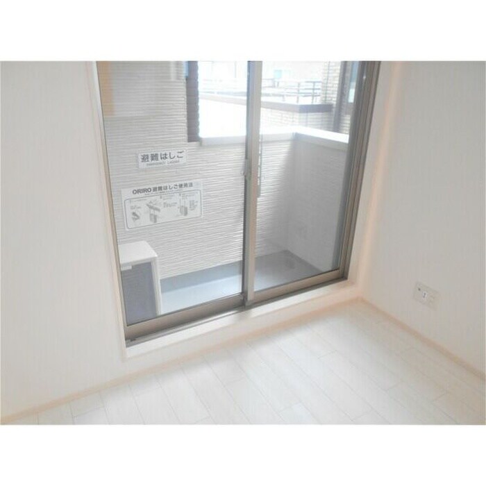 物件内観写真5　(居室)