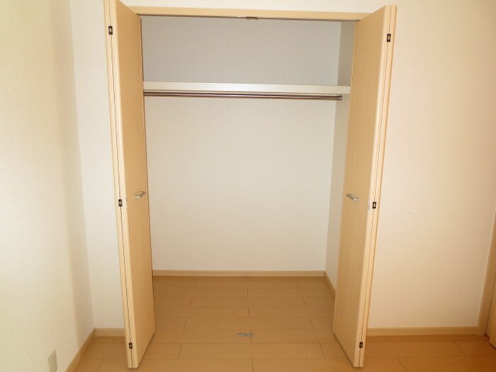 物件内観写真11　(収納)