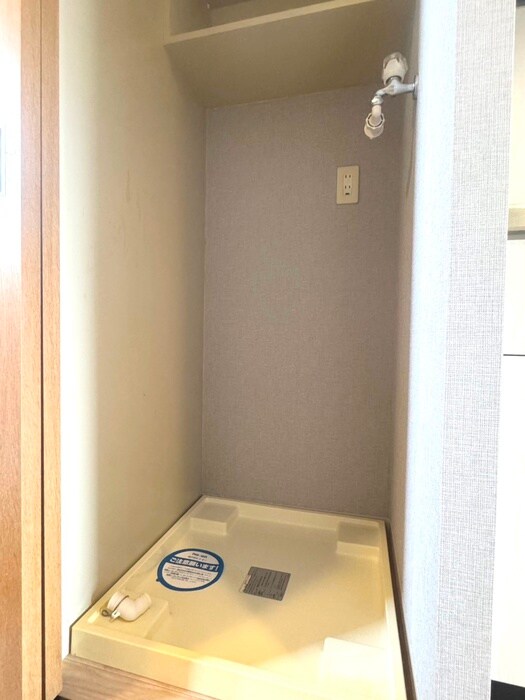物件内観写真17　(洗濯機置場)