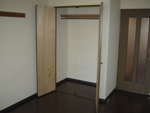 物件内観写真9　(収納)