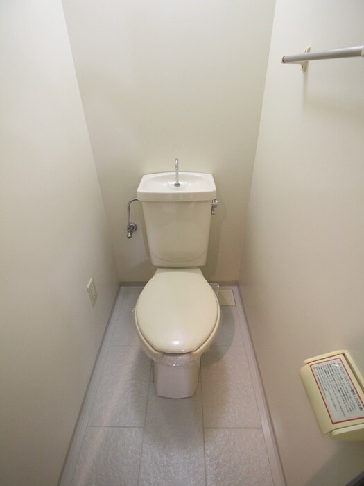 物件内観写真15　(トイレ)