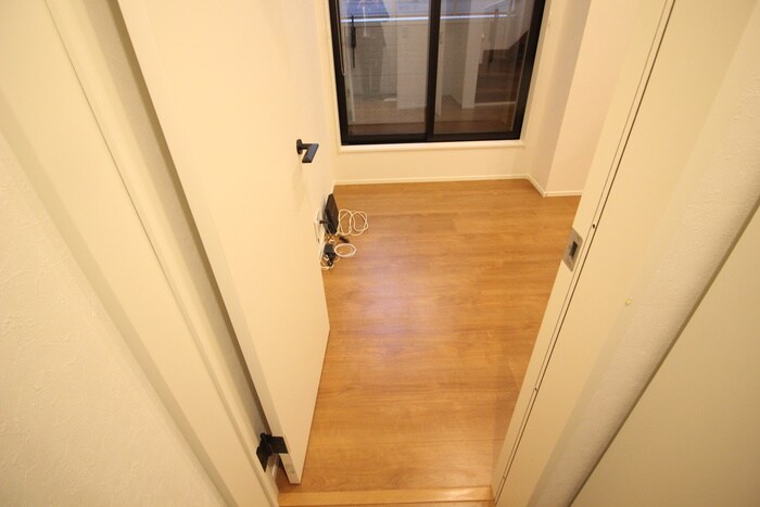 物件内観写真20　(廊下)