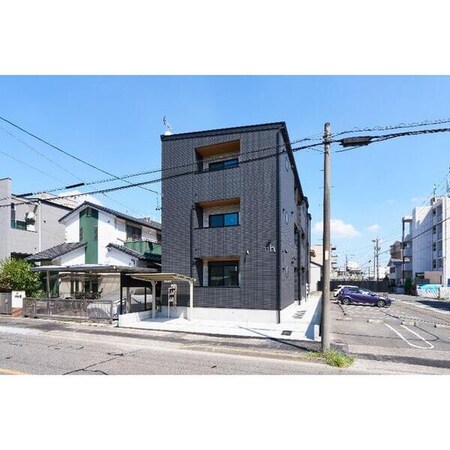 クラムズ黄金外観写真