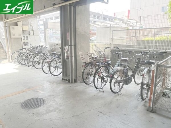 駐輪場