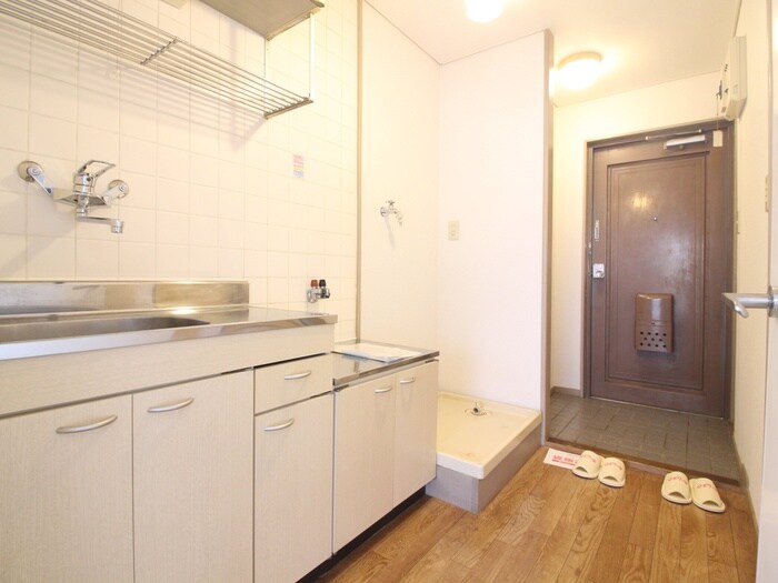 物件内観写真17　(廊下)