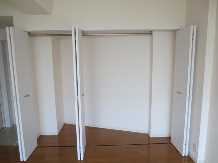 物件内観写真15　(収納)