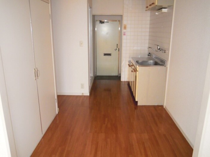 物件内観写真6　(廊下)