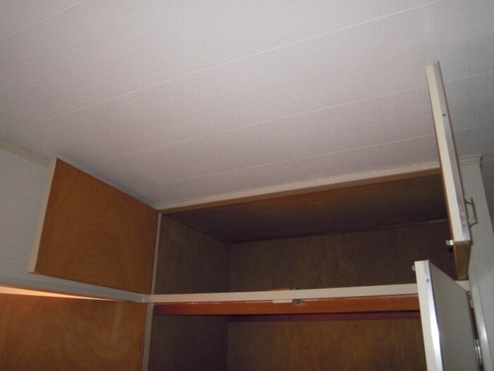 物件内観写真12　(収納)