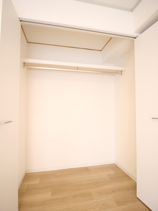 物件内観写真13　(収納)