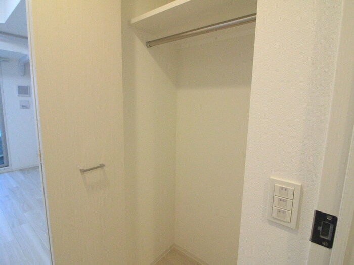 物件内観写真10　(収納)