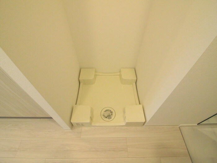 物件内観写真13　(洗濯機置場)