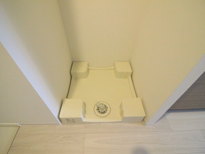 物件内観写真13　(洗濯機置場)