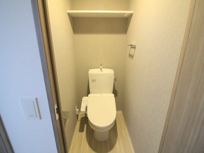 物件内観写真14　(トイレ)