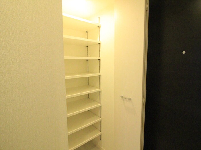 物件内観写真16　(靴箱)