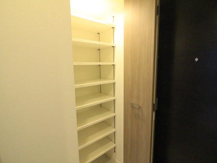 物件内観写真16　(靴箱)