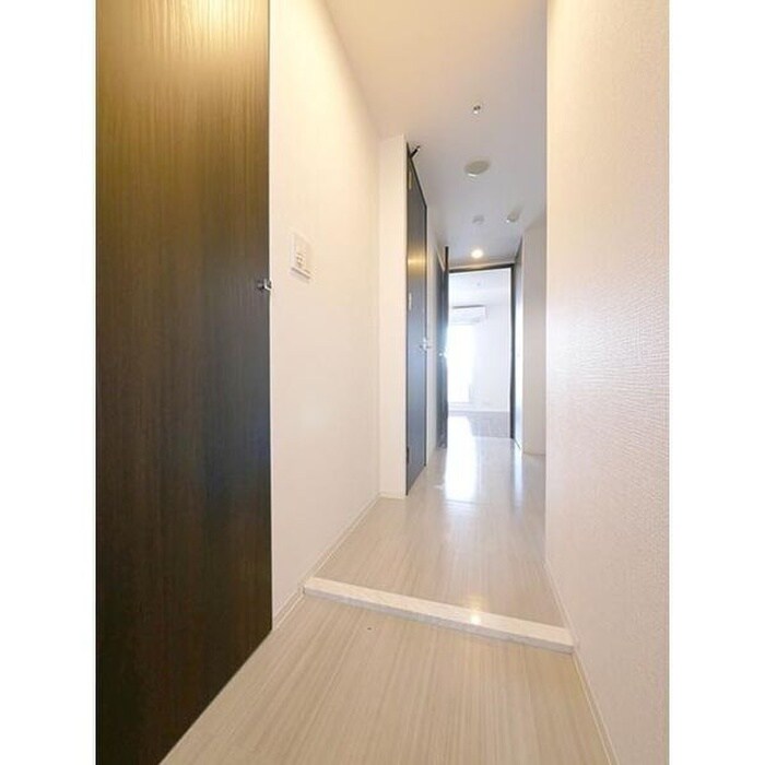 物件内観写真14　(玄関)