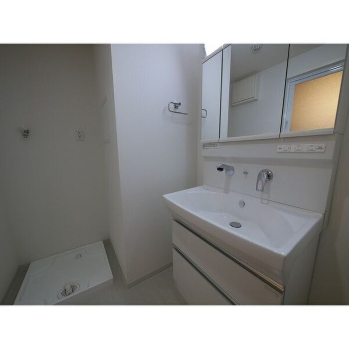 物件内観写真11　(洗面)