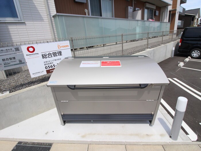 物件外観写真4　(建物設備)