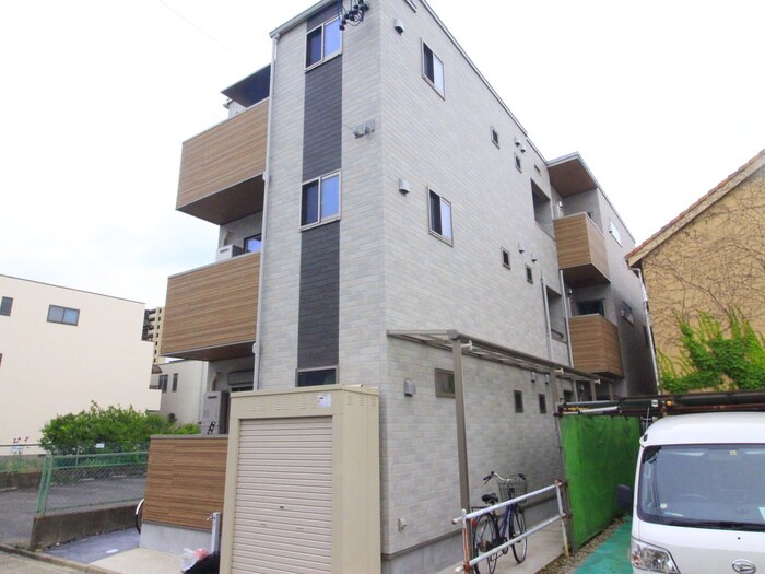 物件外観写真2　(外観写真)