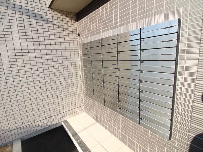 物件外観写真6　(建物設備)