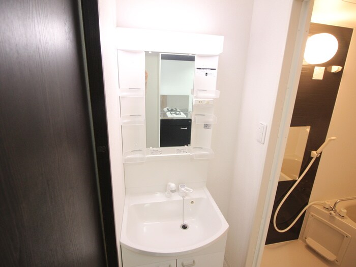 物件内観写真14　(洗面)