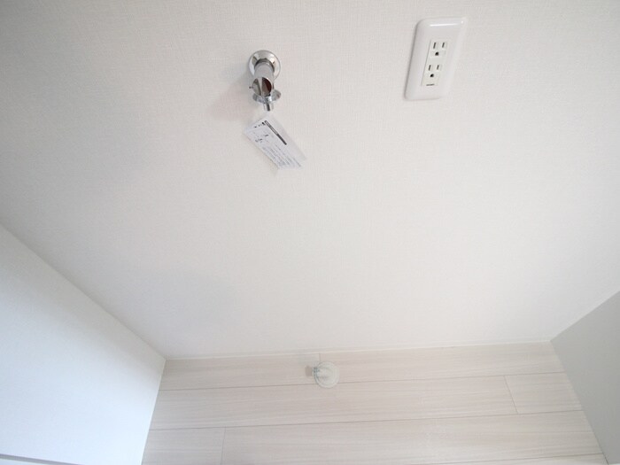 物件内観写真16　(洗濯機置場)