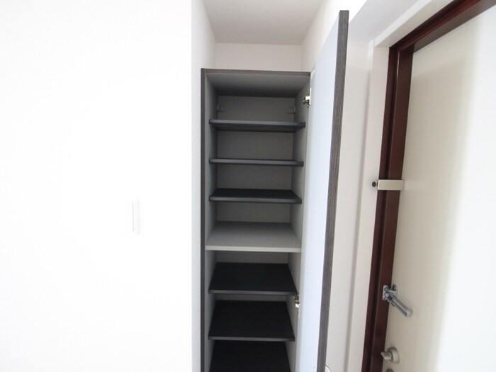 物件内観写真18　(靴箱)