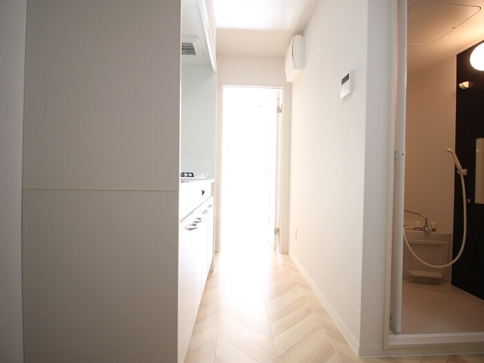 物件内観写真20　(廊下)