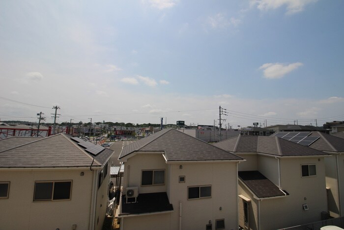 物件内観写真20　(室内からの展望)