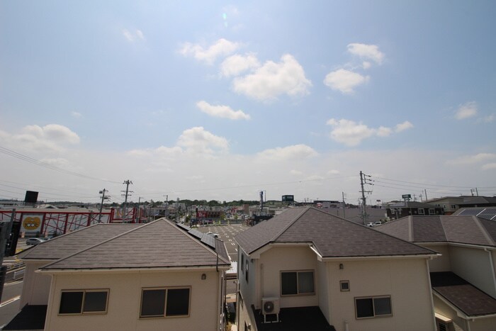 物件内観写真20　(室内からの展望)