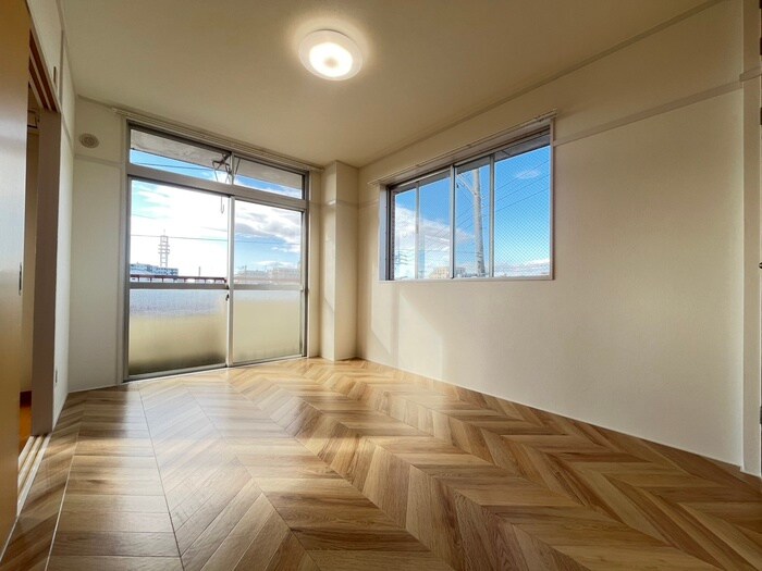 物件内観写真10　(居室)