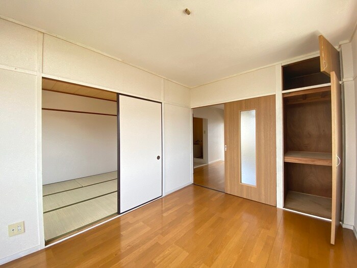 物件内観写真11　(居室)