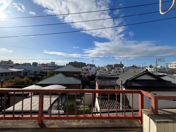 物件内観写真16　(室内からの展望)