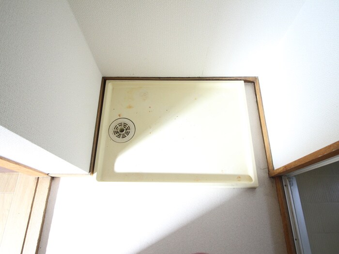 物件内観写真10　(洗濯機置場)