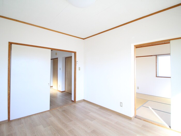物件内観写真13　(居室)