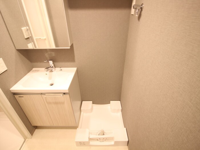 物件内観写真13　(洗濯機置場)