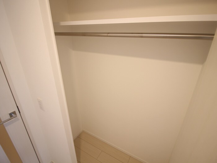 物件内観写真16　(収納)