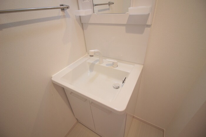 物件内観写真11　(洗面)
