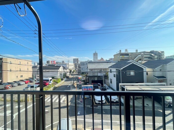 物件内観写真22　(室内からの展望)