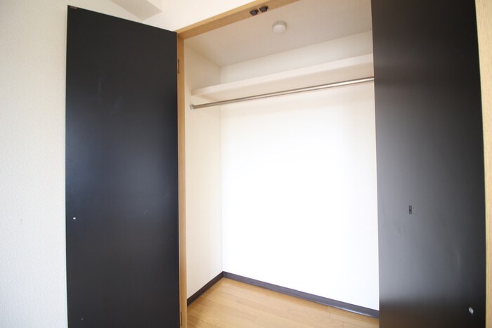 物件内観写真11　(収納)