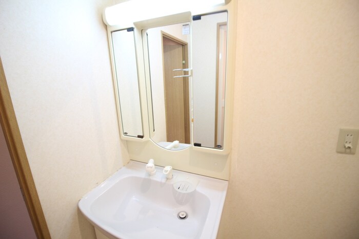 物件内観写真13　(洗面)