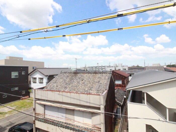 物件内観写真17　(室内からの展望)