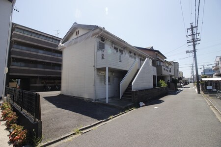 ピア　弦四路外観写真