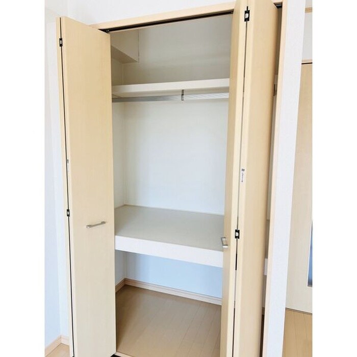 物件内観写真7　(収納)